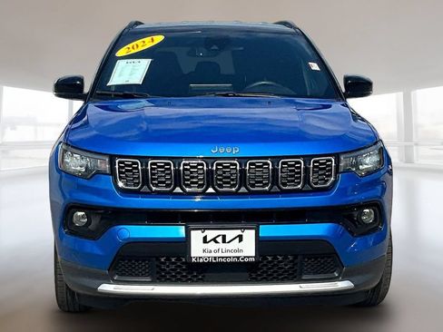 Used 2024 Jeep Compass Limited AWD/4WD image 2