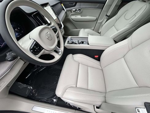 New 2026 Volvo XC90 B6 Ultra image 10