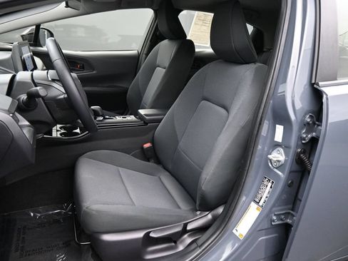 Used 2023 Toyota Prius LE FWD image 15