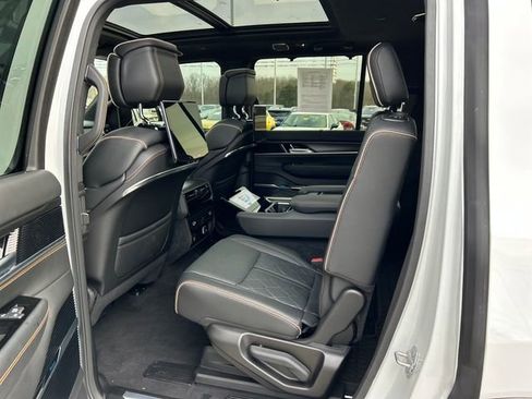 Used 2024 Jeep Grand Wagoneer Series III w/ Rear Seat Video Group 1 image 44