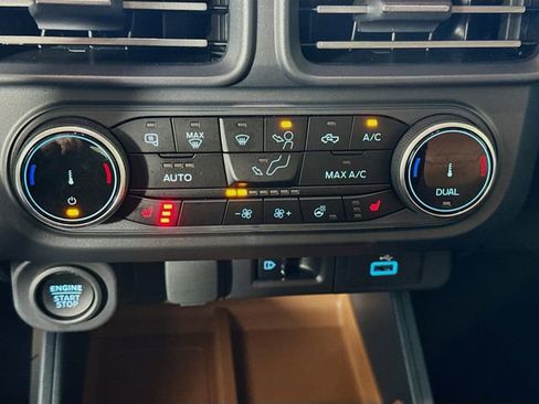 Certified 2024 Ford Maverick Lariat image 19