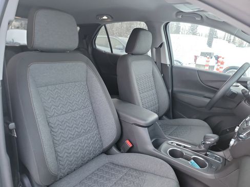 Used 2024 Chevrolet Equinox LT image 19