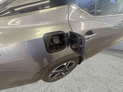 Used 2024 Nissan Sentra SV FWD image 6