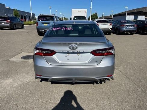 Used 2023 Toyota Camry SE FWD image 6