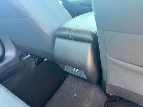 Used 2025 Nissan Altima 2.5 SV image 35