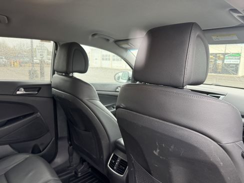 Used 2016 Hyundai Tucson Limited image 17