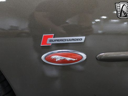 Used 2001 Jaguar XK8 Convertible image 15