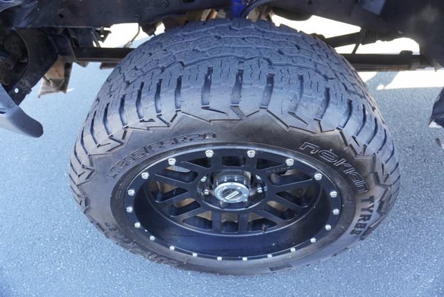 Used 2004 Ford F350 Lariat AWD/4WD image 15