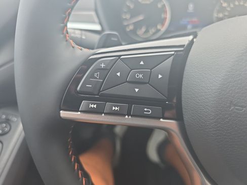 New 2026 Nissan Altima 2.5 SR FWD image 11