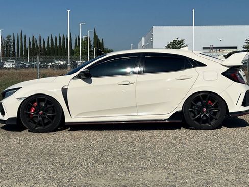 Used 2019 Honda Civic Type R image 6