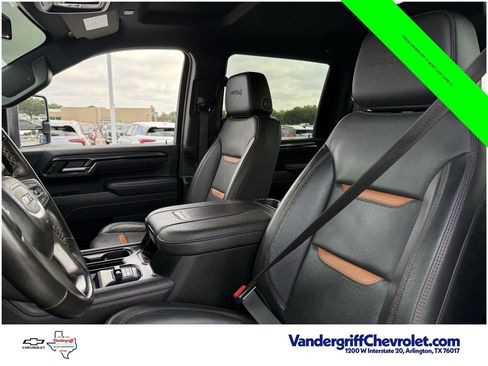 Used 2025 GMC Sierra 2500 AT4 AWD/4WD image 18