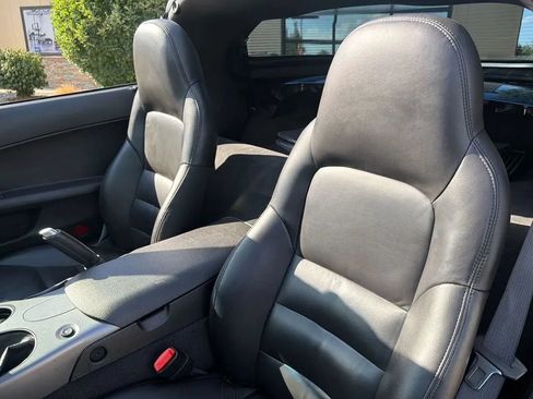Used 2006 Chevrolet Corvette Coupe RWD image 59