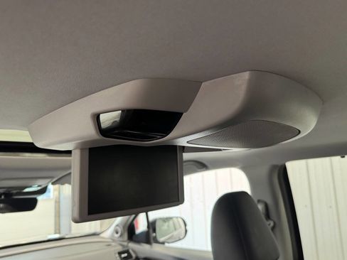 Used 2019 Honda Pilot Touring image 32