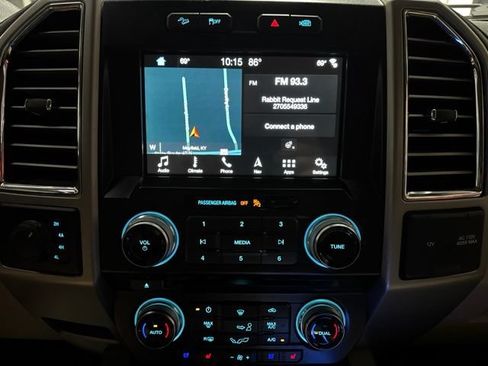 Used 2016 Ford F150 Lariat w/ Equipment Group 502A Luxury AWD/4WD image 9