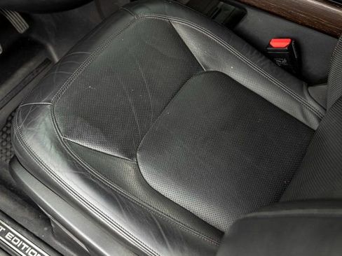 Used 2023 Land Rover Defender 130 First Edition image 17