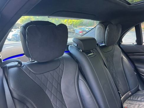 Used 2018 Mercedes-Benz S 560 4MATIC Sedan w/ AMG Line Exterior image 37