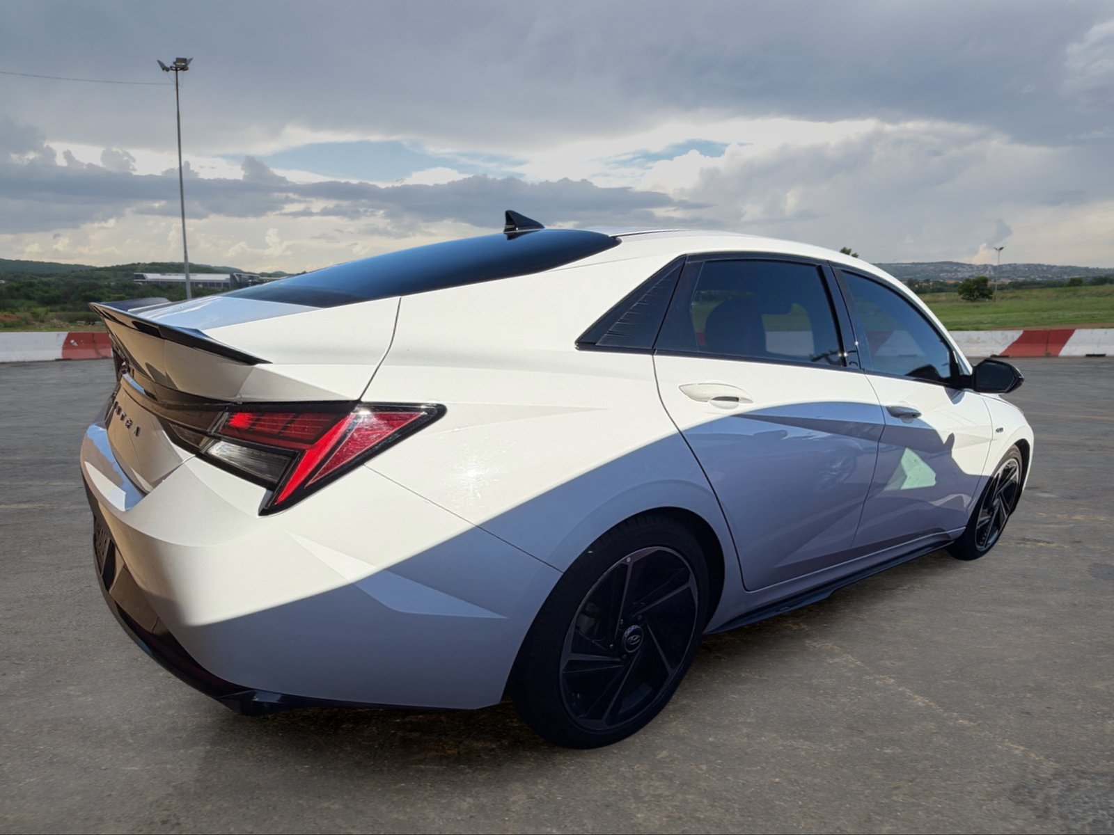 Used 2021 Hyundai Elantra N Line FWD image 3