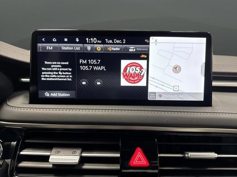 Used 2025 Genesis G70 2.5T w/ Sport Prestige Package image 19