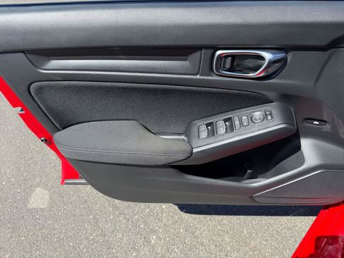 Used 2025 Honda Civic Sport image 21