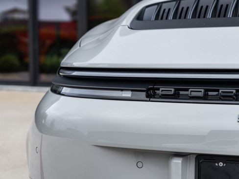 New 2026 Porsche 911 Carrera T image 16