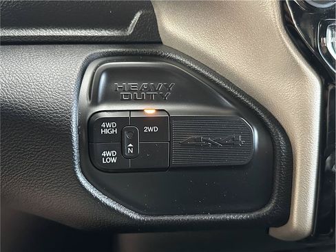 Used 2024 RAM 2500 Laramie AWD/4WD image 28