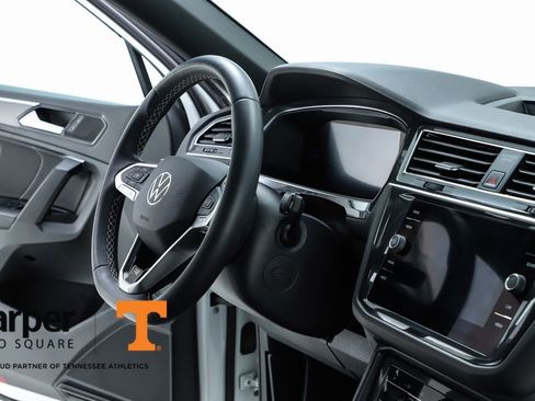 Used 2023 Volkswagen Tiguan SE R-Line FWD image 71