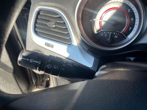 Used 2015 Dodge Journey SXT w/ Flexible Seating Group image 11