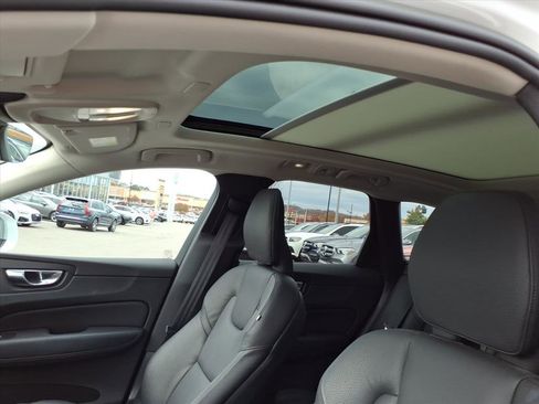 Certified 2023 Volvo XC60 B5 Plus image 11
