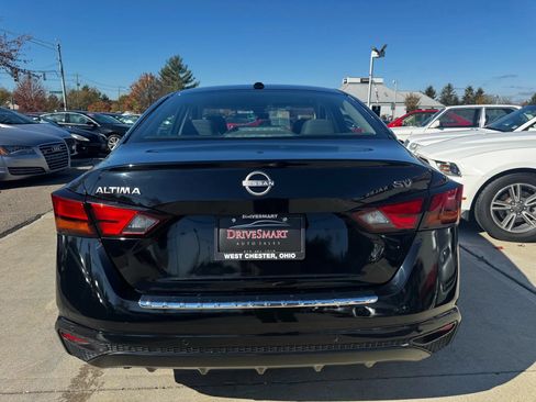 Used 2023 Nissan Altima 2.5 SV FWD image 6