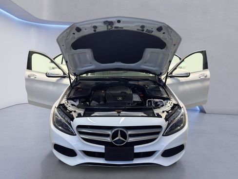 Used 2015 Mercedes-Benz C 300 4MATIC Sedan image 8