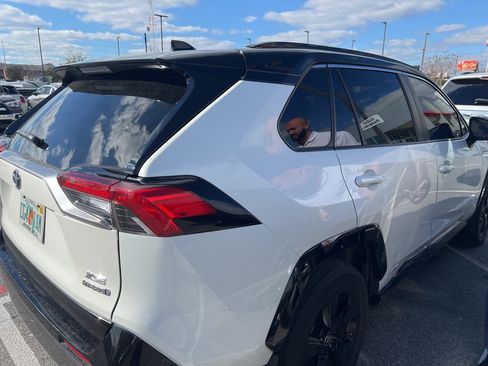 Used 2021 Toyota RAV4 XSE w/ XSE Grade Weather Package image 4