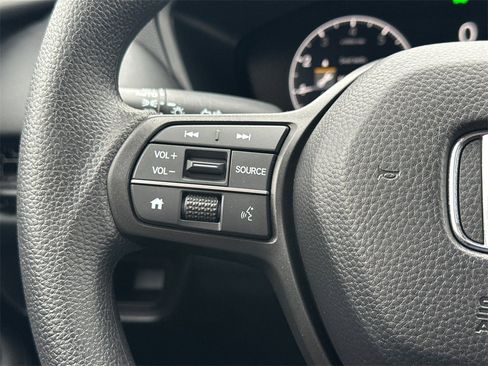 Used 2025 Honda HR-V LX image 21