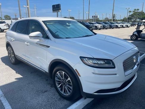 Used 2021 Lincoln Nautilus FWD w/ Equipment Group 101A image 2