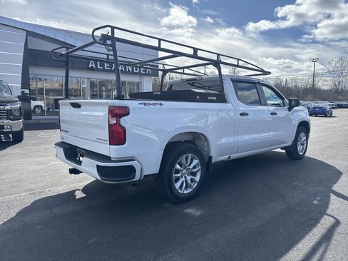 Used 2023 Chevrolet Silverado 1500 Custom image 3