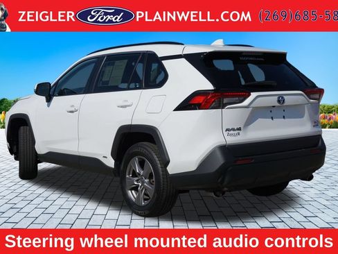Used 2024 Toyota RAV4 XLE AWD/4WD image 3