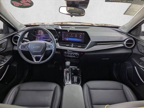Used 2024 Chevrolet Trax ACTIV FWD image 16