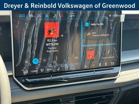 New 2025 Volkswagen Tiguan SE image 19