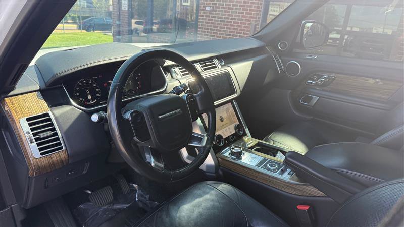 Used 2018 Land Rover Range Rover Supercharged AWD/4WD image 34