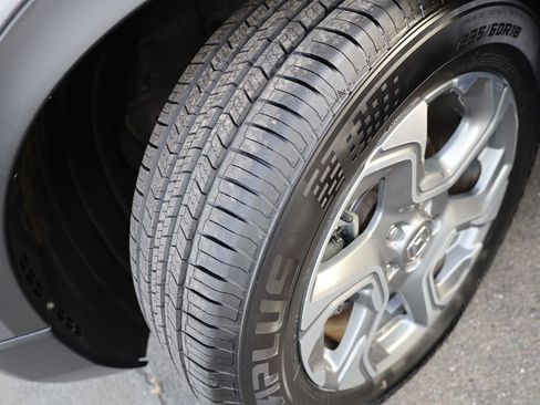 Used 2018 Honda CR-V EX image 32