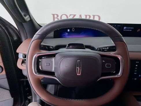 New 2026 Lincoln Navigator L Reserve AWD/4WD image 12