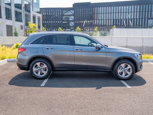 Used 2018 Mercedes-Benz GLC 300 4MATIC image 8