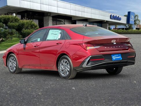 New 2025 Hyundai Elantra Blue image 7