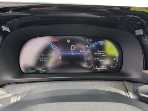 Certified 2025 Toyota Crown Signia AWD/4WD image 20