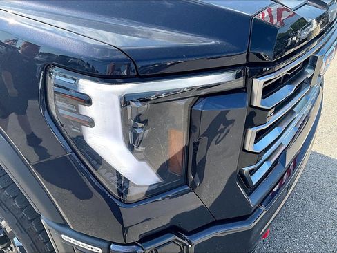 Used 2026 GMC Sierra 2500 AT4 AWD/4WD image 25