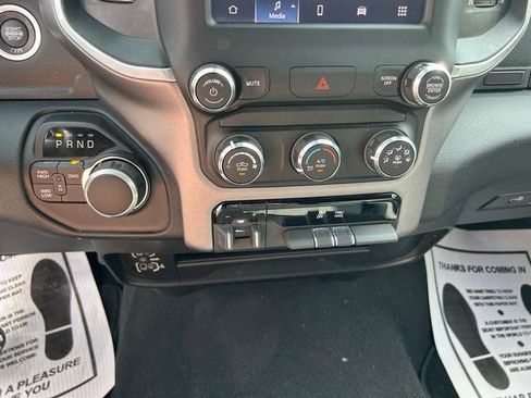 Used 2024 RAM 2500 Big Horn w/ Bed Utility Group image 19