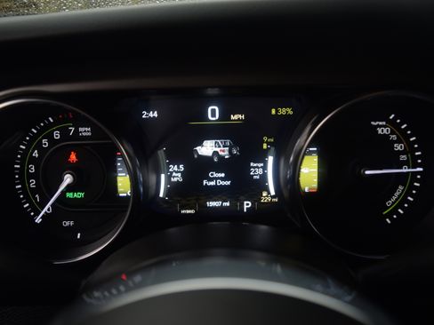 Used 2022 Jeep Wrangler Unlimited Rubicon 4xe w/ Steel Bumper Group image 3