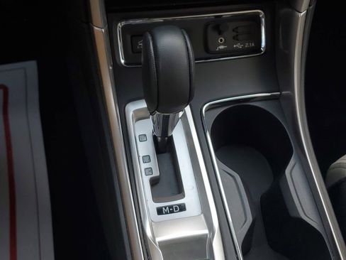 Used 2019 Subaru Ascent Premium w/ Popular Package #1 AWD/4WD image 30