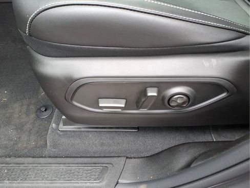 New 2026 Jeep Grand Cherokee Altitude AWD/4WD image 13