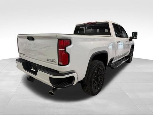 Used 2025 Chevrolet Silverado 2500 High Country w/ Technology Package AWD/4WD image 5