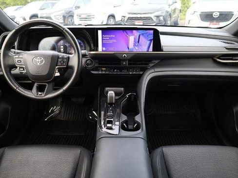 Used 2025 Toyota Crown AWD/4WD image 24